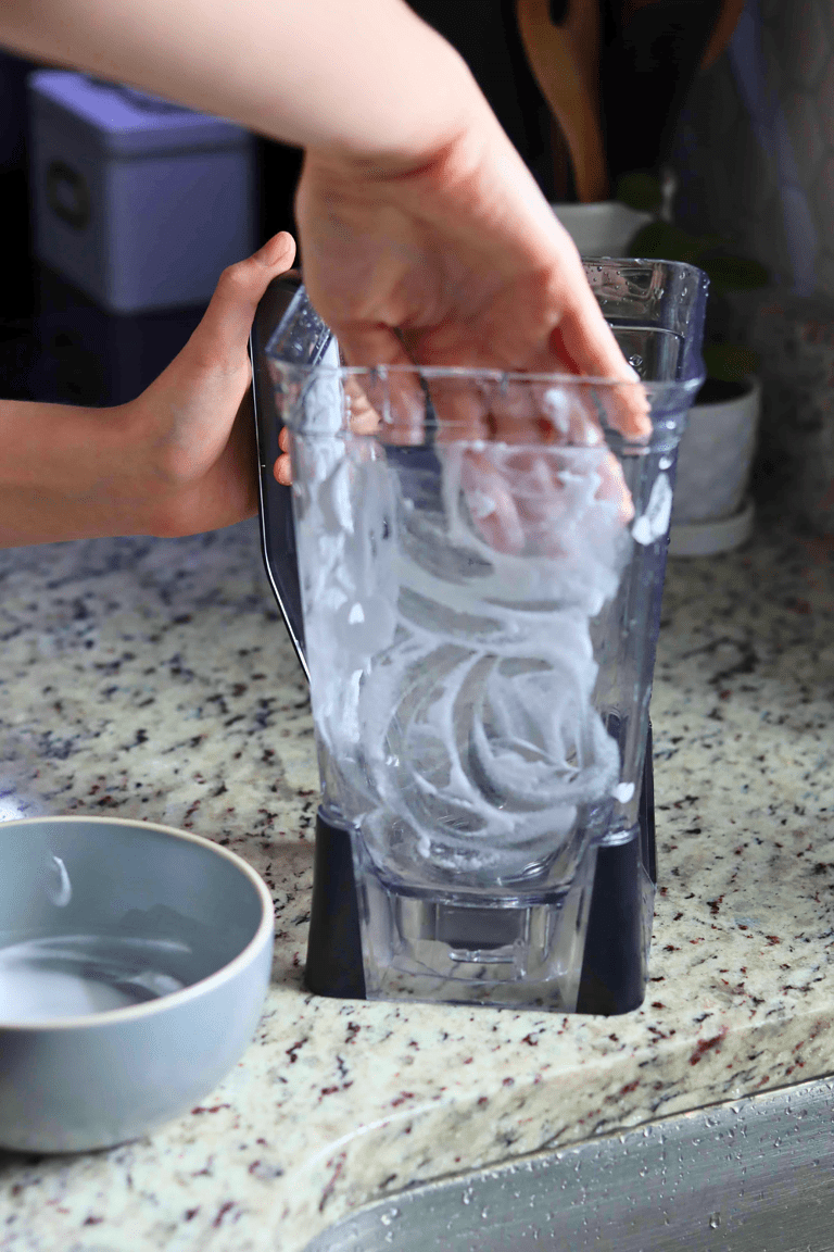 How to Clean a Ninja Blender (The Simple Way) - Simplicity and a Starter