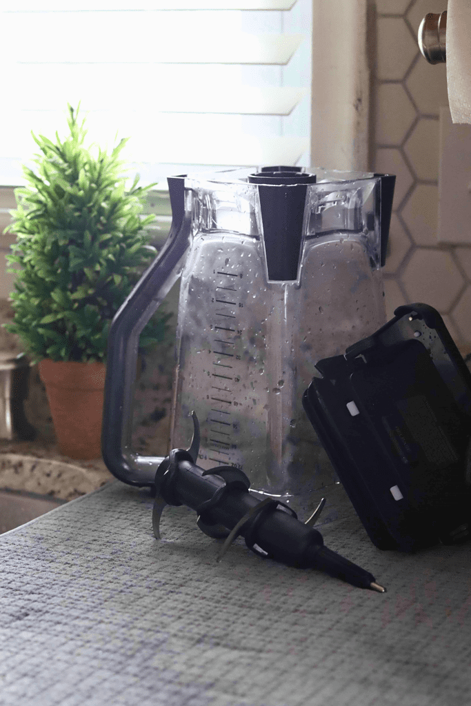 Ninja Blender, blade assemblies and lid air drying