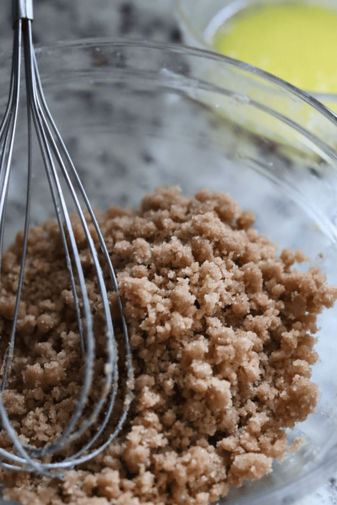 crumble topping to a glass bowl