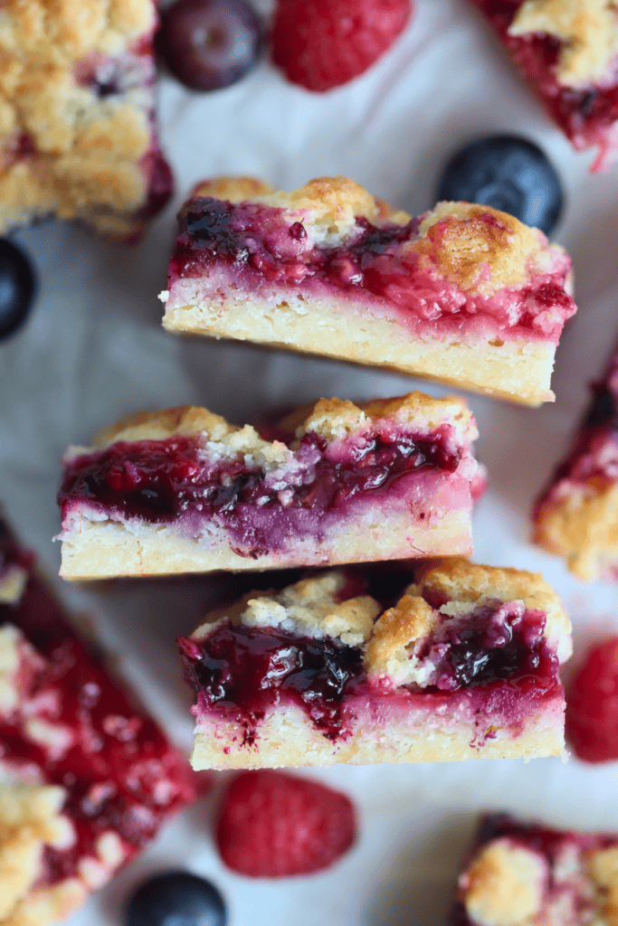 sliced sourdough berry crumble bars
