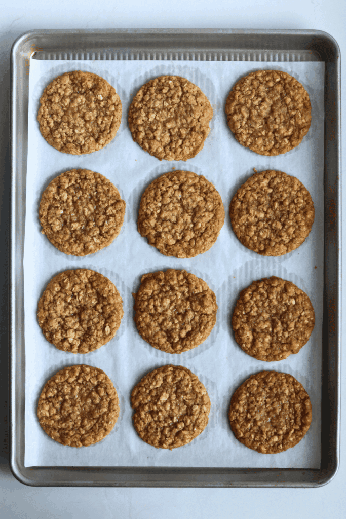 baked sourdough oatmeal cream pie