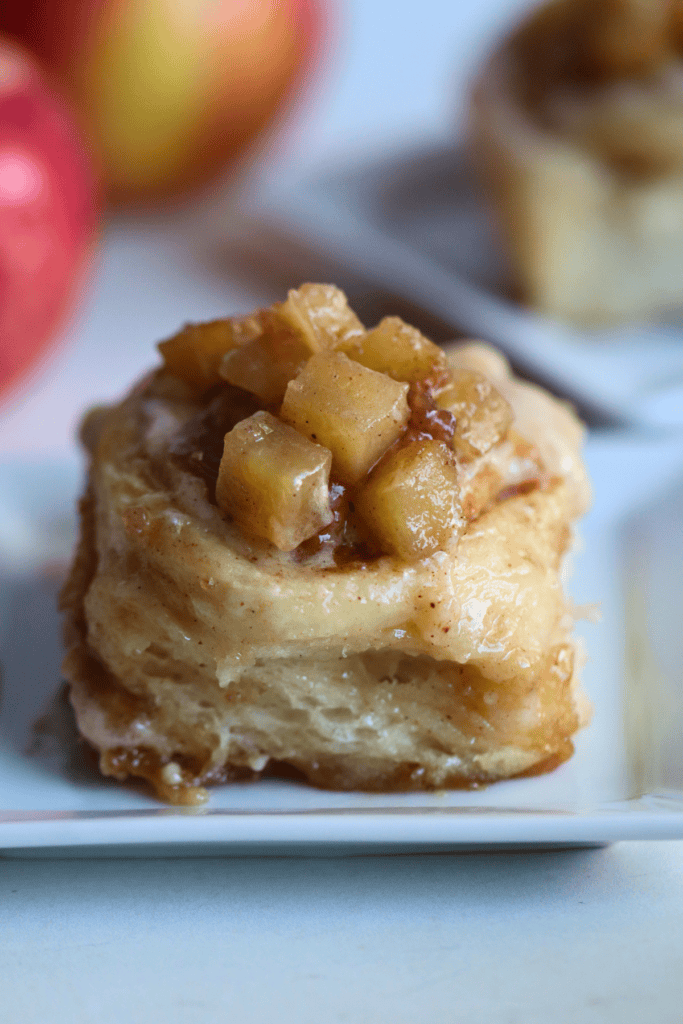 Sourdough discard apple cinnamon rolls